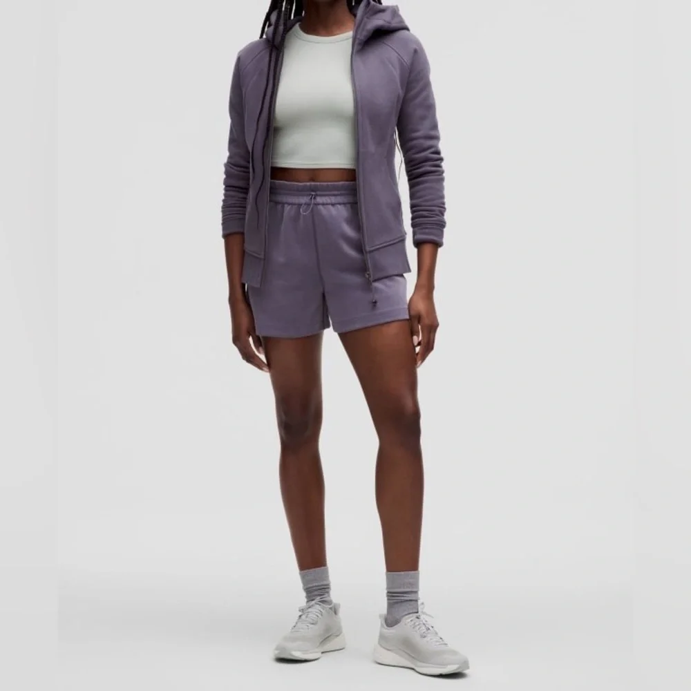 New Lululemon Softstreme high-rise short Sz4 color Nightfall MSRP: $78 - Picture 1 of 9